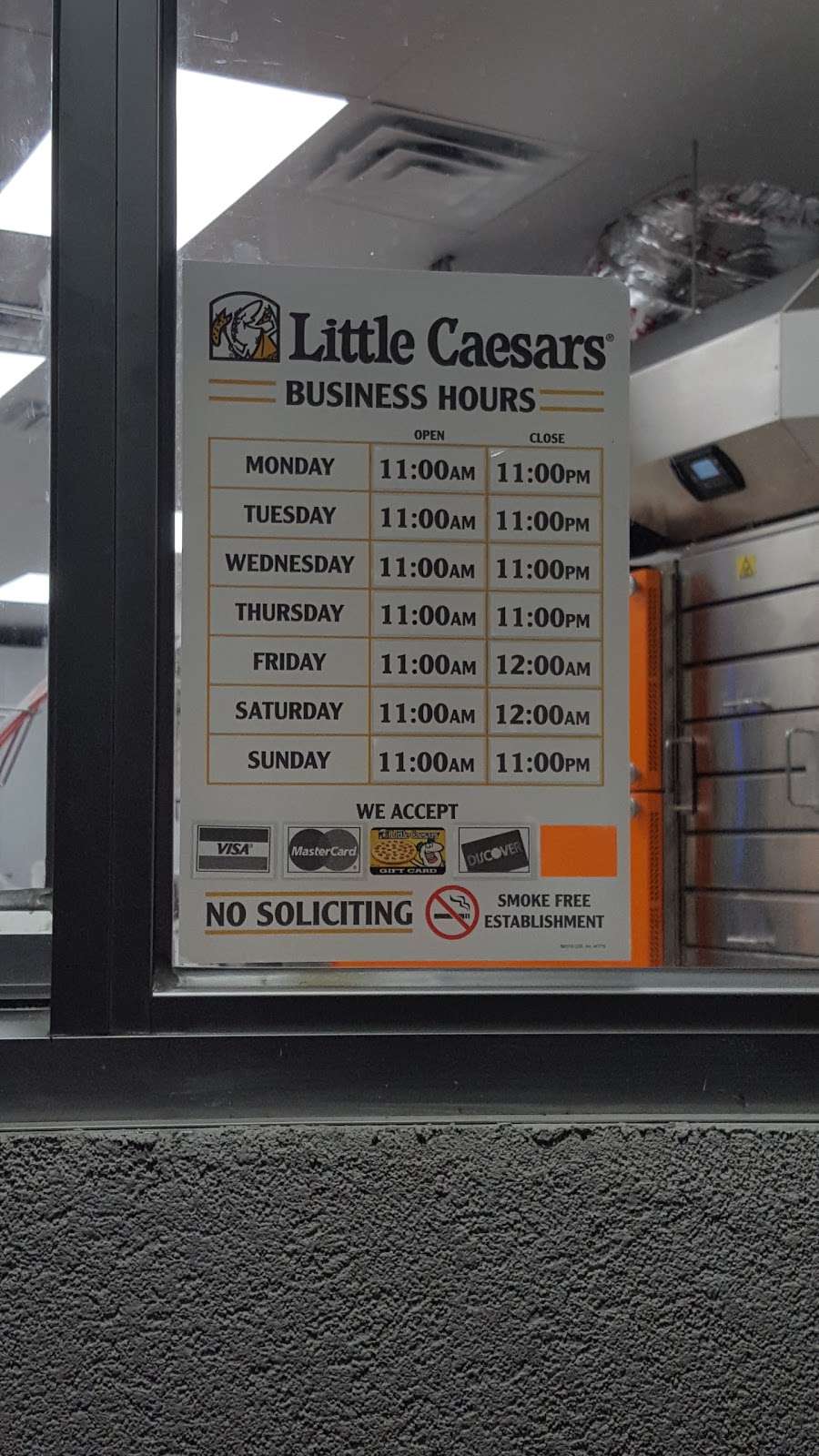 Lil Ceasars | 9527 Poteet Jourdanton Fwy, San Antonio, TX 78211, USA | Phone: (210) 233-1700