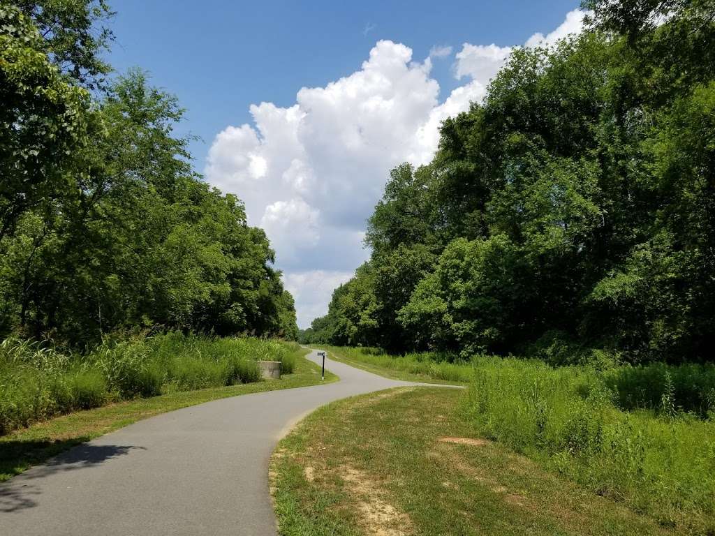 McAlpine Creek Greenway Trailhead | 110 Old Bell Rd, Charlotte, NC 28270, USA