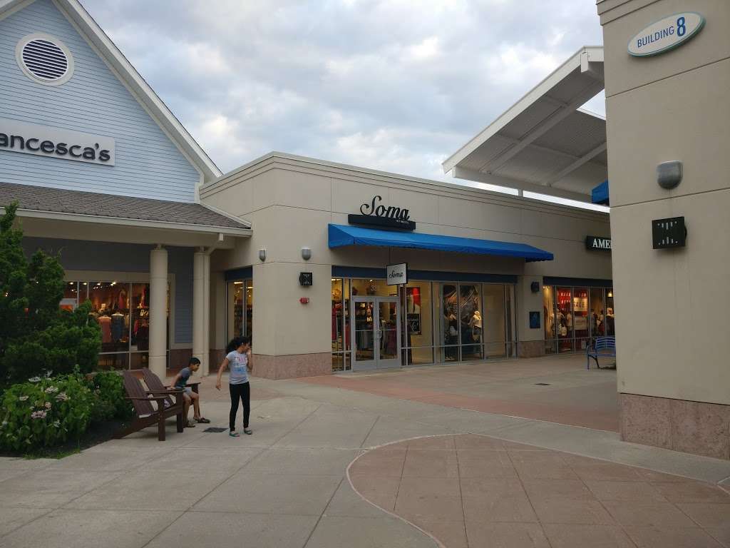 Soma Intimates 1 Premium Outlet Blvd 323 Tinton Falls Nj 07753 Usa