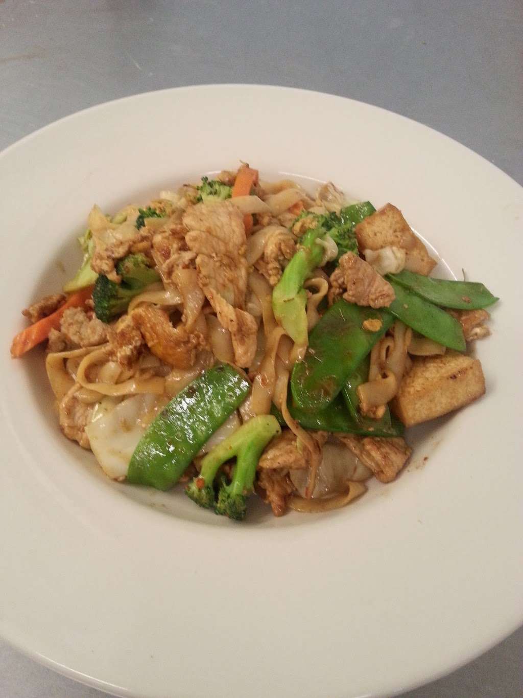 Thai Lotus Restaurant | 2601 N Center St, Hickory, NC 28601, USA | Phone: (828) 322-4368