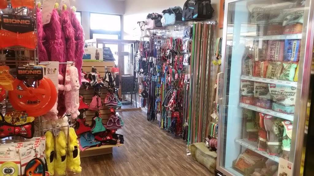 Family Petcare Store | 181 San Marin Dr, Novato, CA 94945 | Phone: (415) 897-2079