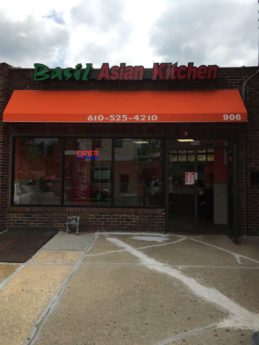 Little Basil Asian Kitchen | 1331, 906 Conestoga Rd, Bryn Mawr, PA 19010, USA | Phone: (610) 525-4210