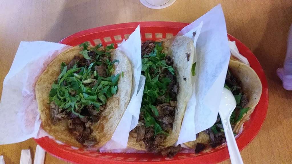 Taquerias Atotonilco | 500 E Cass St, Joliet, IL 60432, USA | Phone: (815) 714-2390