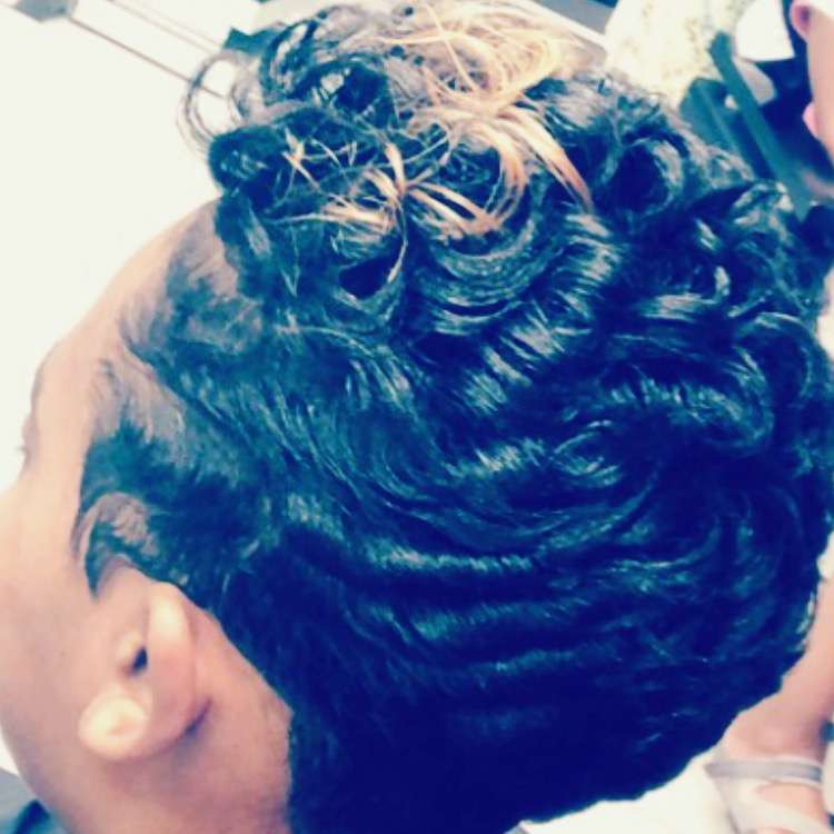 Amirror Hair Studio Salon | 2750 E W.T. Harris Blvd suite127, Charlotte, NC 28213, USA | Phone: (704) 599-4975