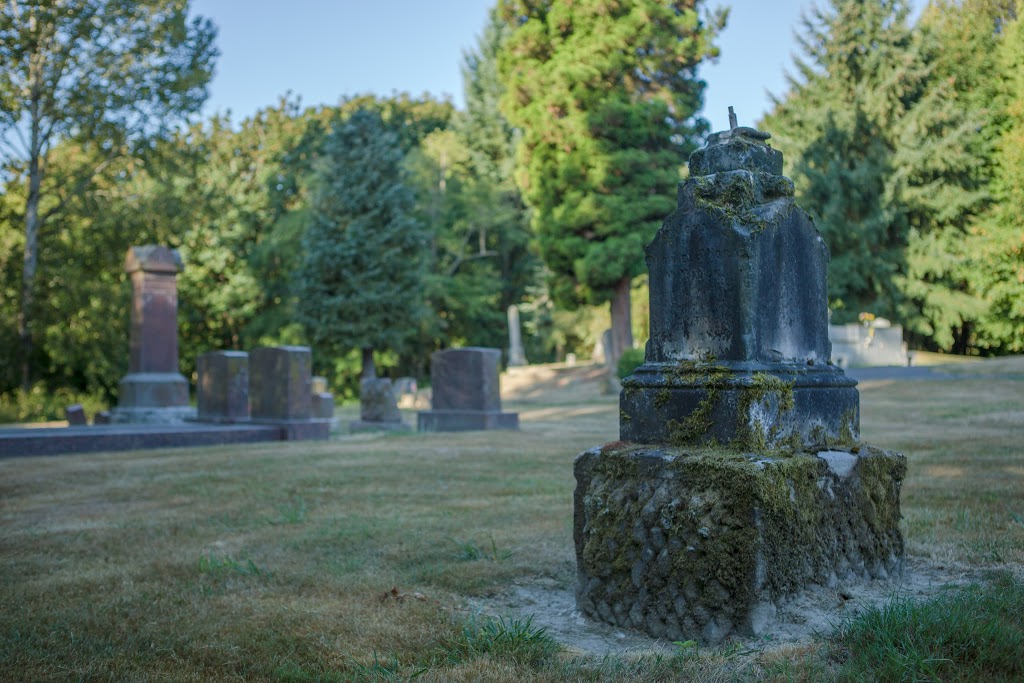 Saint Patricks Cemetery | S. 204 St. and, Orillia Rd S, Kent, WA 98032, USA | Phone: (253) 838-2240