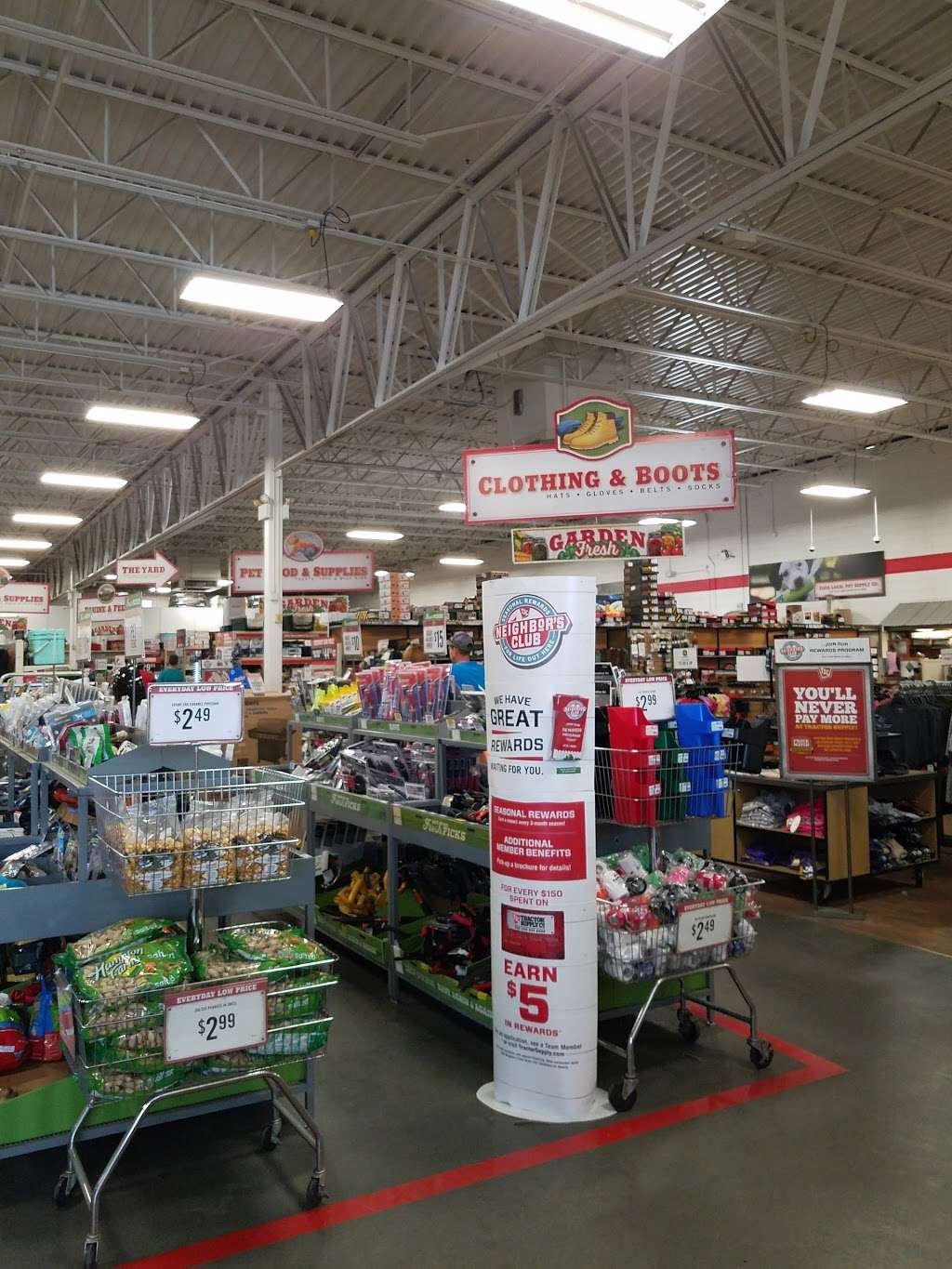 Tractor Supply Co. | 6945 Hwy, US Hwy 98 N, Lakeland, FL 33809, USA | Phone: (863) 815-2010