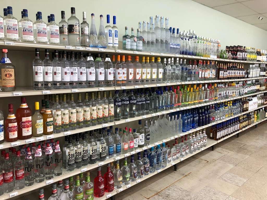 Neighborhood Liquor | 825 US-1, Lake Park, FL 33403 | Phone: (561) 845-0821