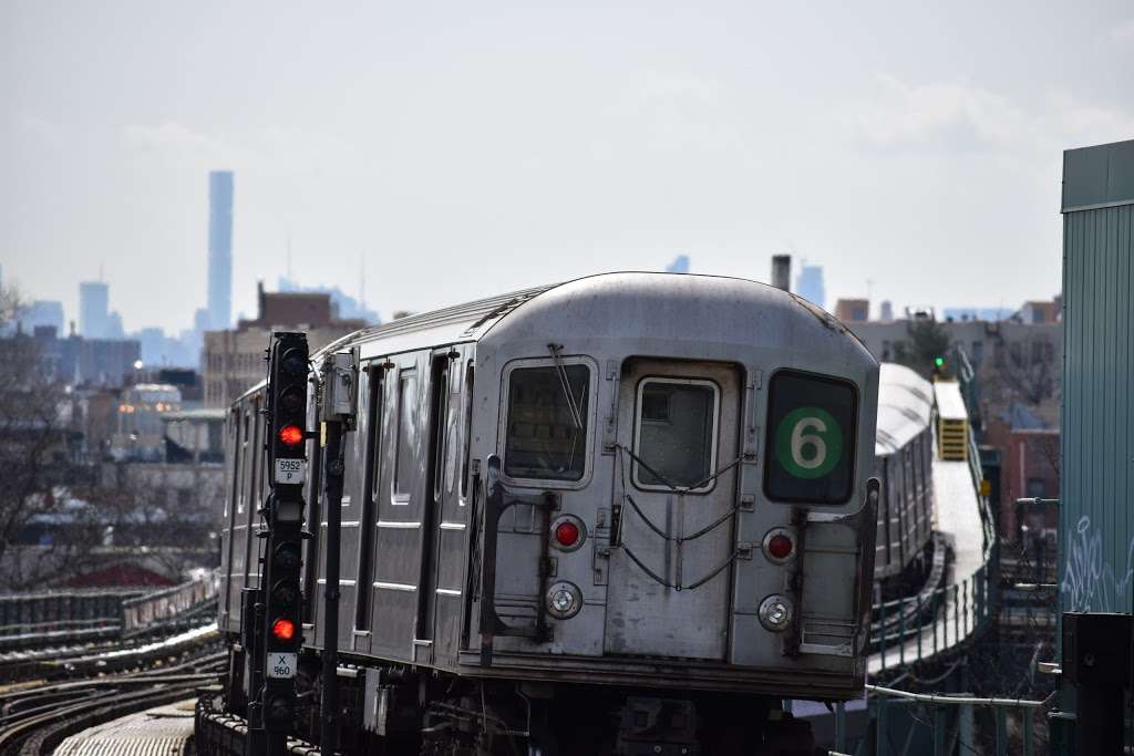 Middletown Rd Station | The Bronx, NY 10461, USA