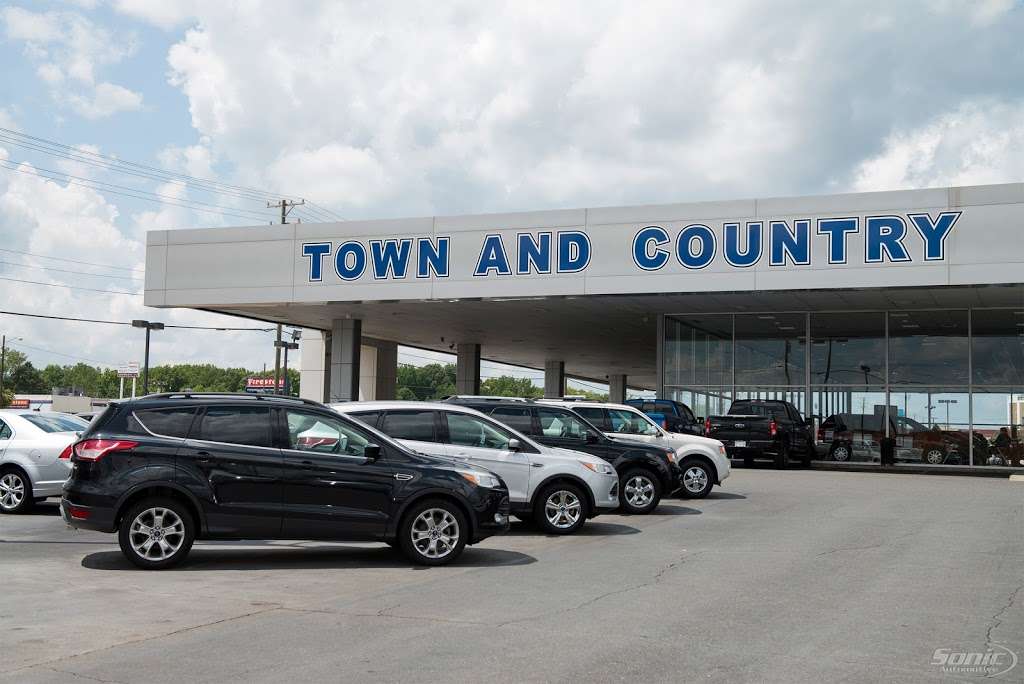 Town & Country Ford | 5401 E Independence Blvd, Charlotte, NC 28212, USA | Phone: (704) 557-0596