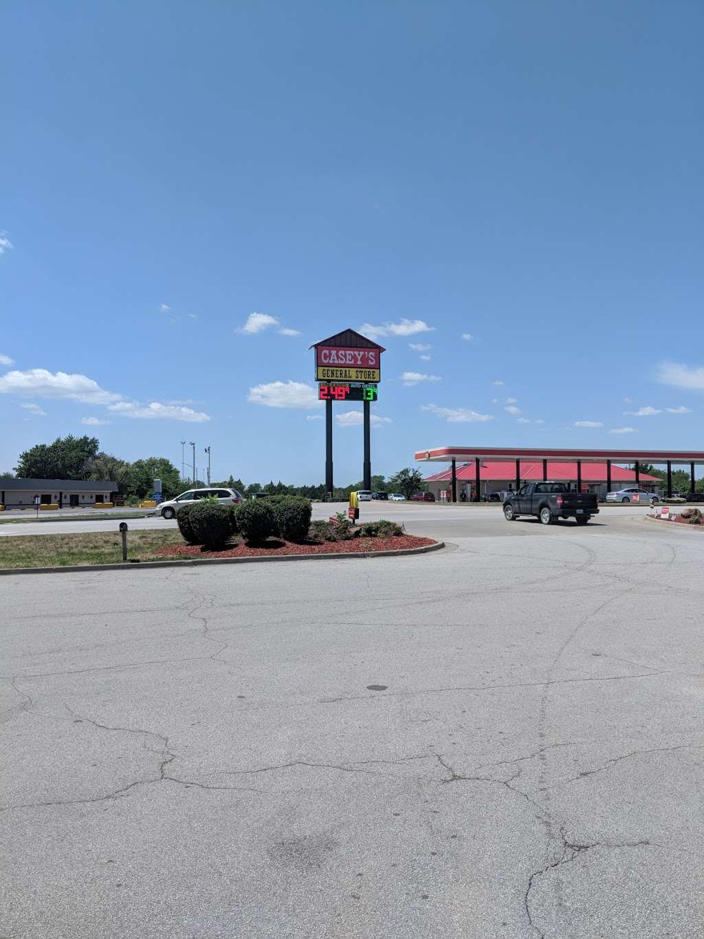 Caseys | 6685 MO-13, Higginsville, MO 64037, USA | Phone: (660) 584-7930