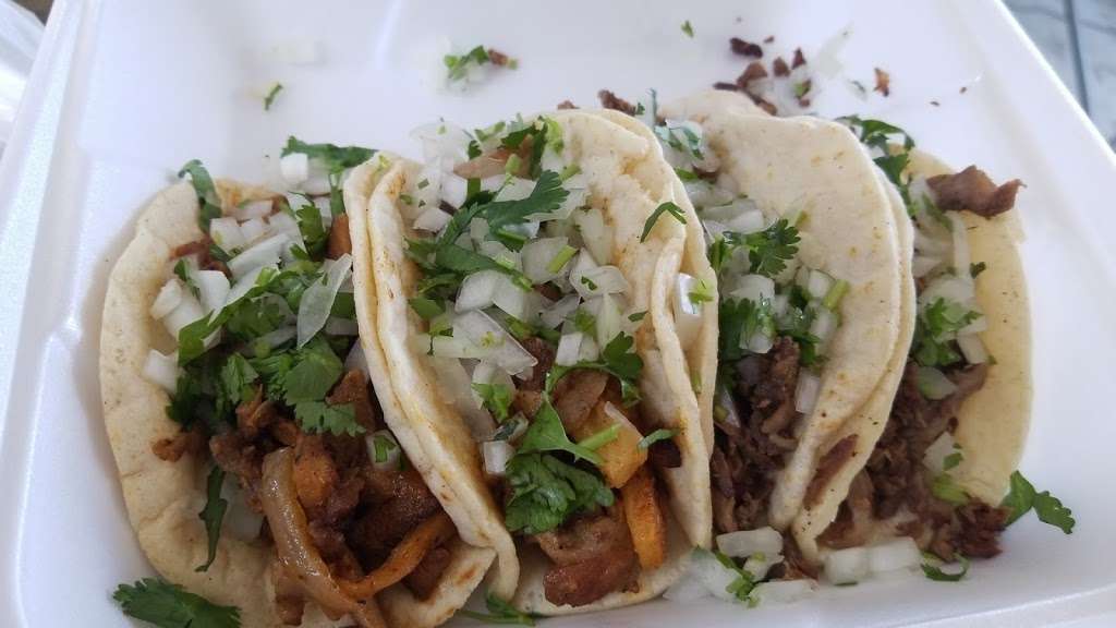 Tacos Los Carnales | 4770 W Mission Blvd, Ontario, CA 91762 | Phone: (909) 613-1016