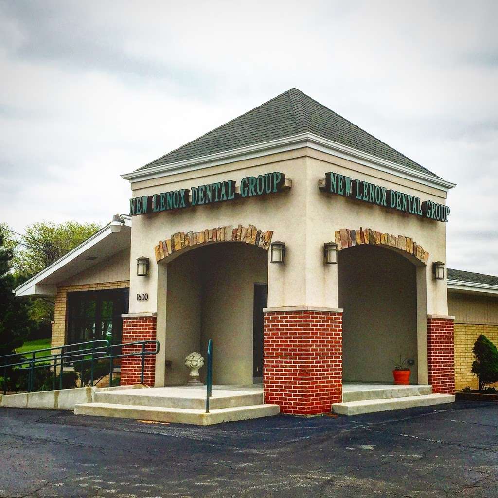 New Lenox Dental Group | 1600 W Lincoln Hwy, New Lenox, IL 60451 | Phone: (815) 485-2345