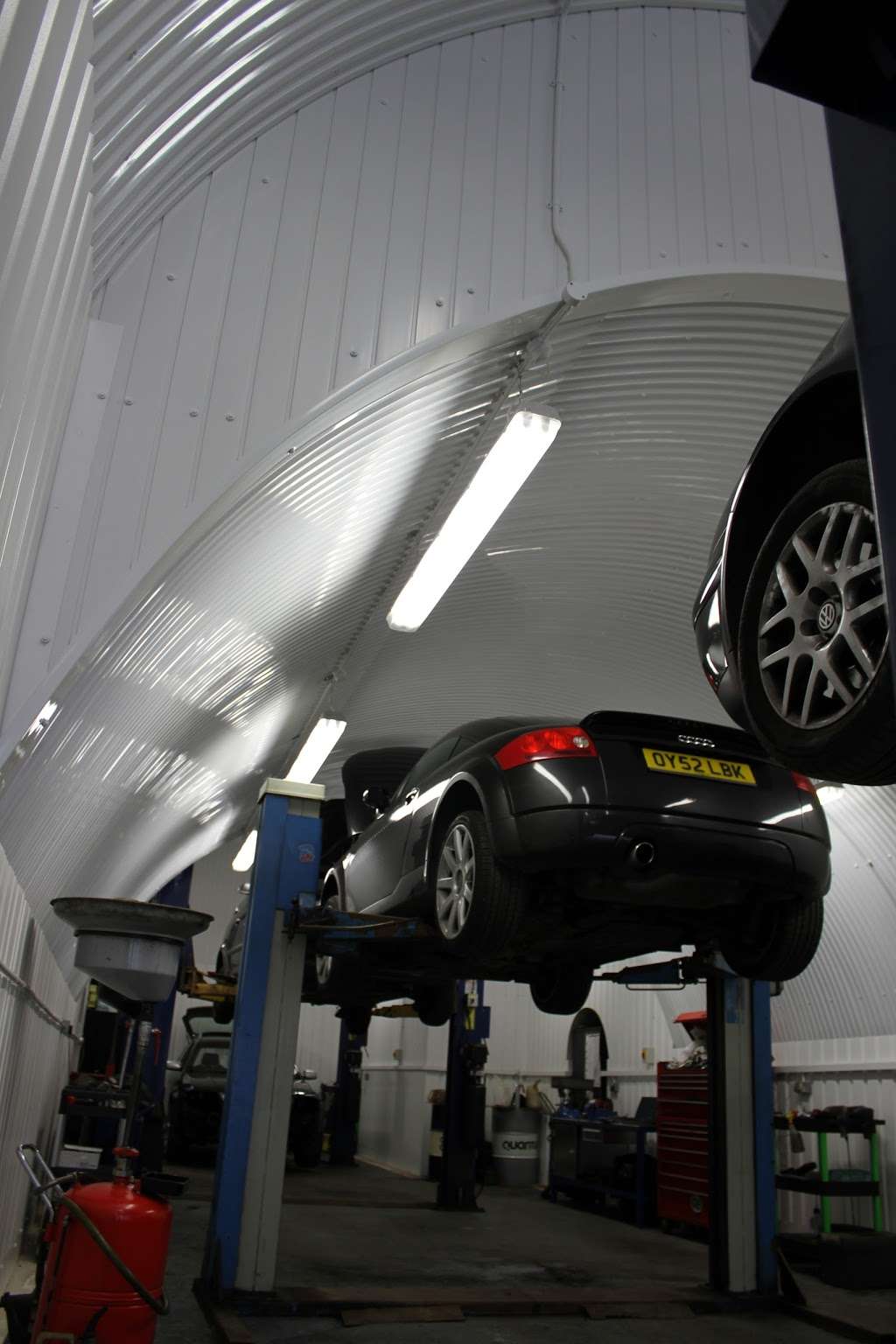 Expert Volkswagen Audi Ltd | Unit 12, Theobalds Grove Railway Station, Waltham Cross EN8 7BG, UK | Phone: 01992 630333