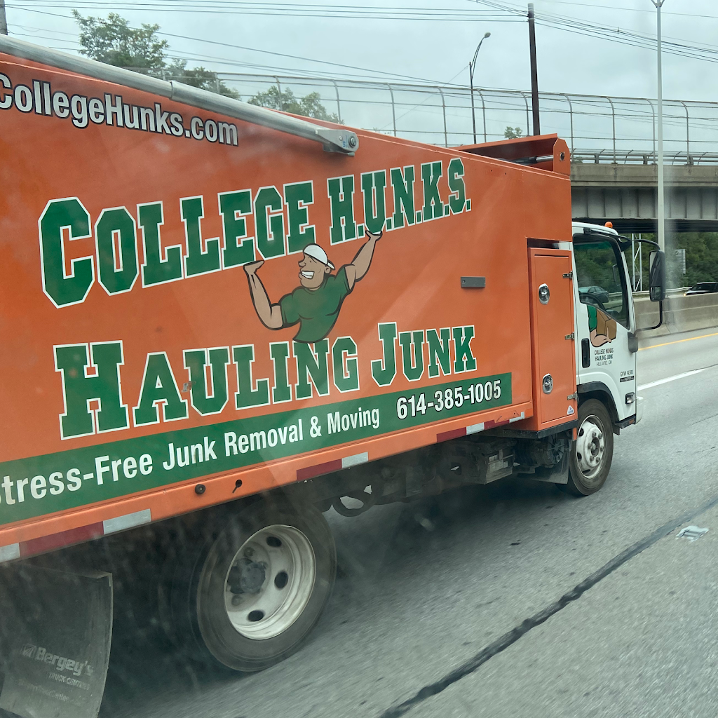 College Hunks Hauling Junk and Moving Columbus | 3999 Parkway Ln #9, Hilliard, OH 43026, USA | Phone: (614) 810-8162