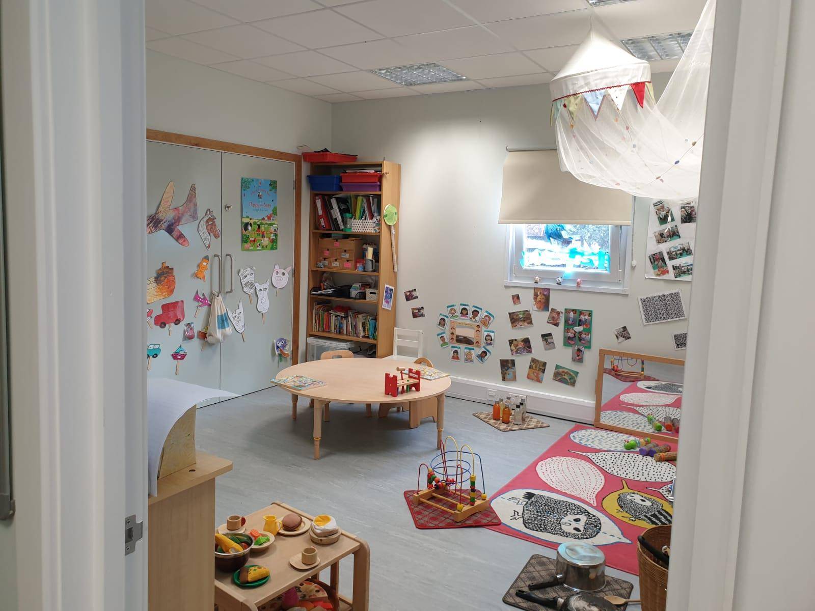 Seahorse Nursery Southfields Day Nursery | 61 Princes Way, London SW19 6JB, United Kingdom | Phone: +44 20 8789 1194