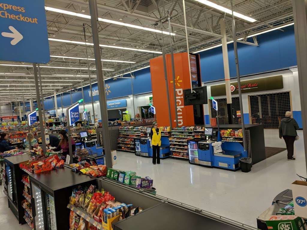 Walmart Supercenter | 16100 W 65th St, Shawnee, KS 66217, USA | Phone: (913) 268-3468