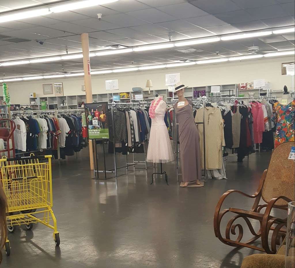 Society of St. Vincent de Paul - Mesa Thrift Store | 2352 W Main St, Mesa, AZ 85201, USA | Phone: (480) 644-0887