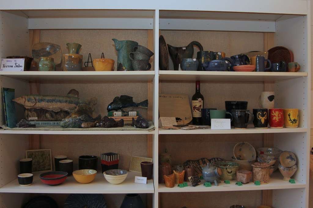 Lincoln Square Pottery Studio- Learning Center | 4150 N Lincoln Ave, Chicago, IL 60618, USA | Phone: (773) 248-4430