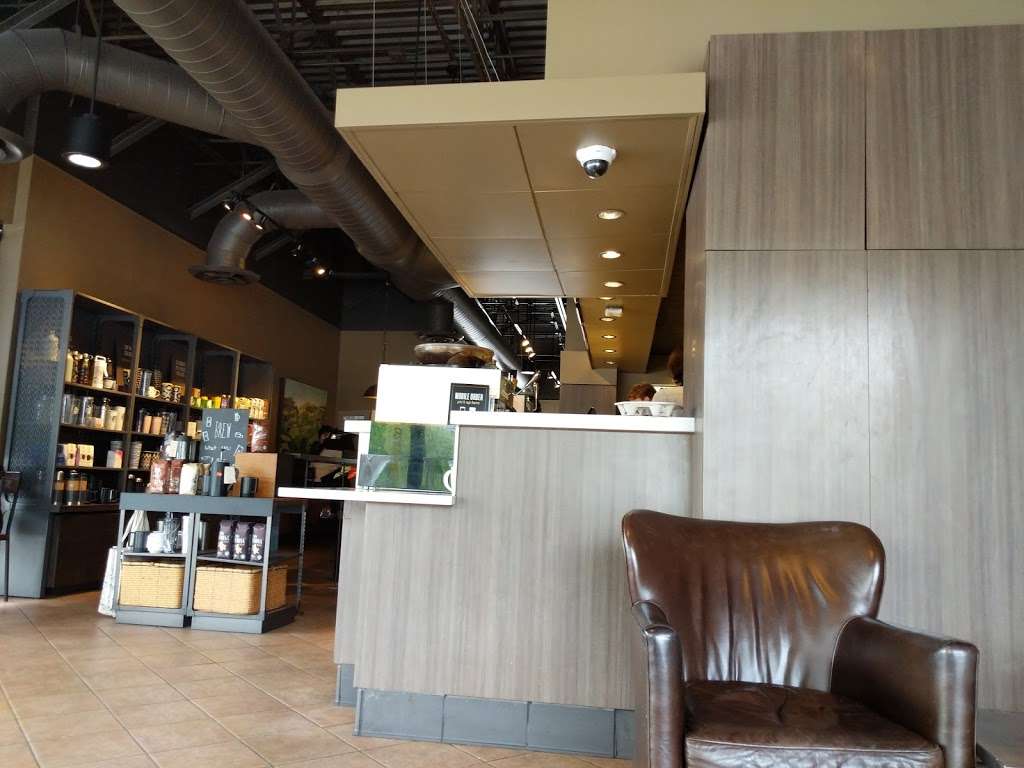 Starbucks | 710 W Renner Rd Suite 220, Richardson, TX 75080, USA | Phone: (972) 783-7665