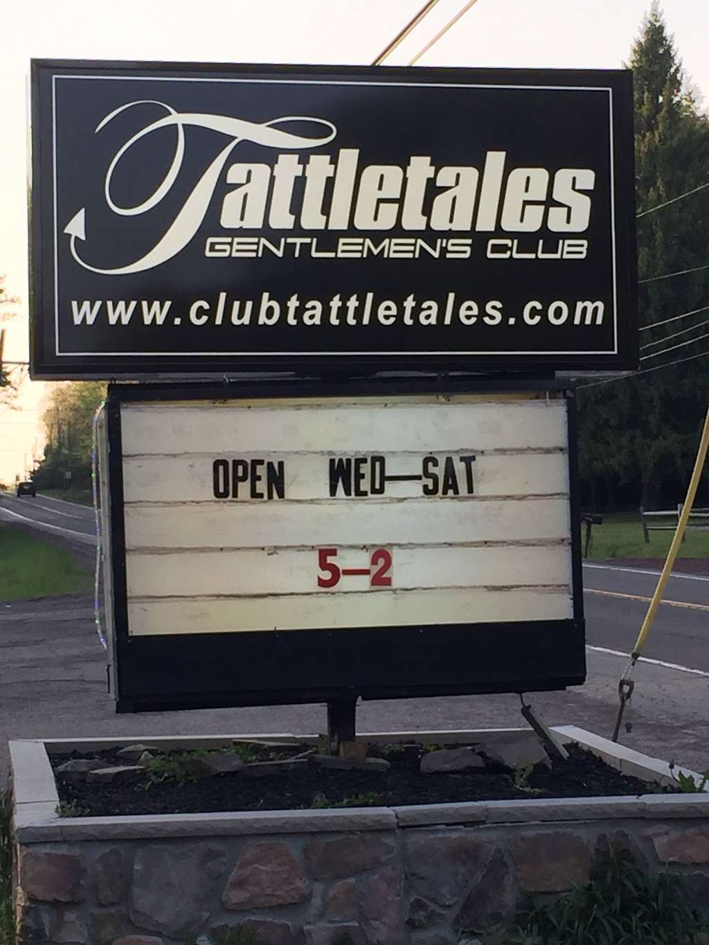 Tattletales Gentlemans Club | 338 Buck Blvd, White Haven, PA 18661, USA | Phone: (570) 472-3900