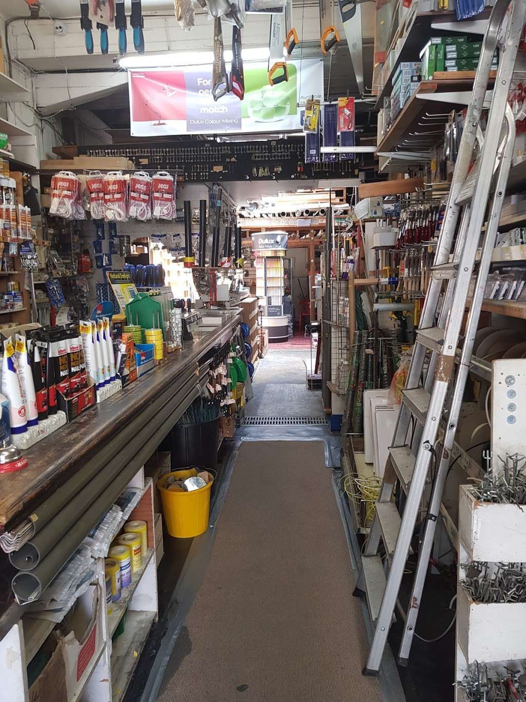 M & G Building Supplies | 20 Cambridge Heath Rd, London E1 5QH, UK | Phone: 020 7790 1757