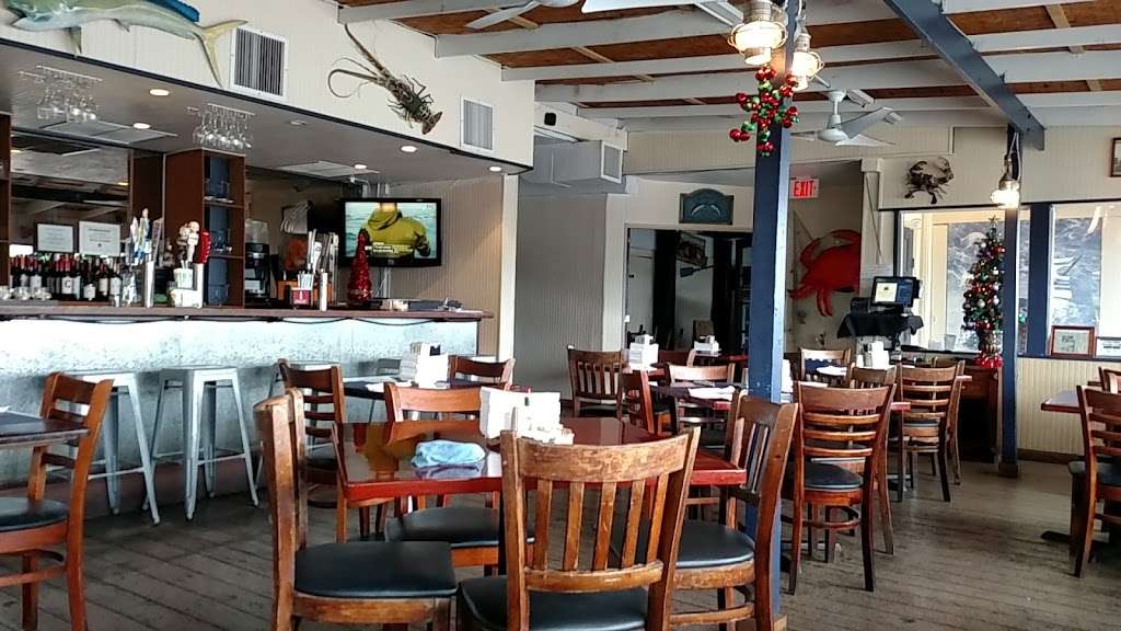 Atlantica Seafood Restaurant & Market | 3501 Rickenbacker Causeway, Miami, FL 33149, USA | Phone: (305) 361-0177
