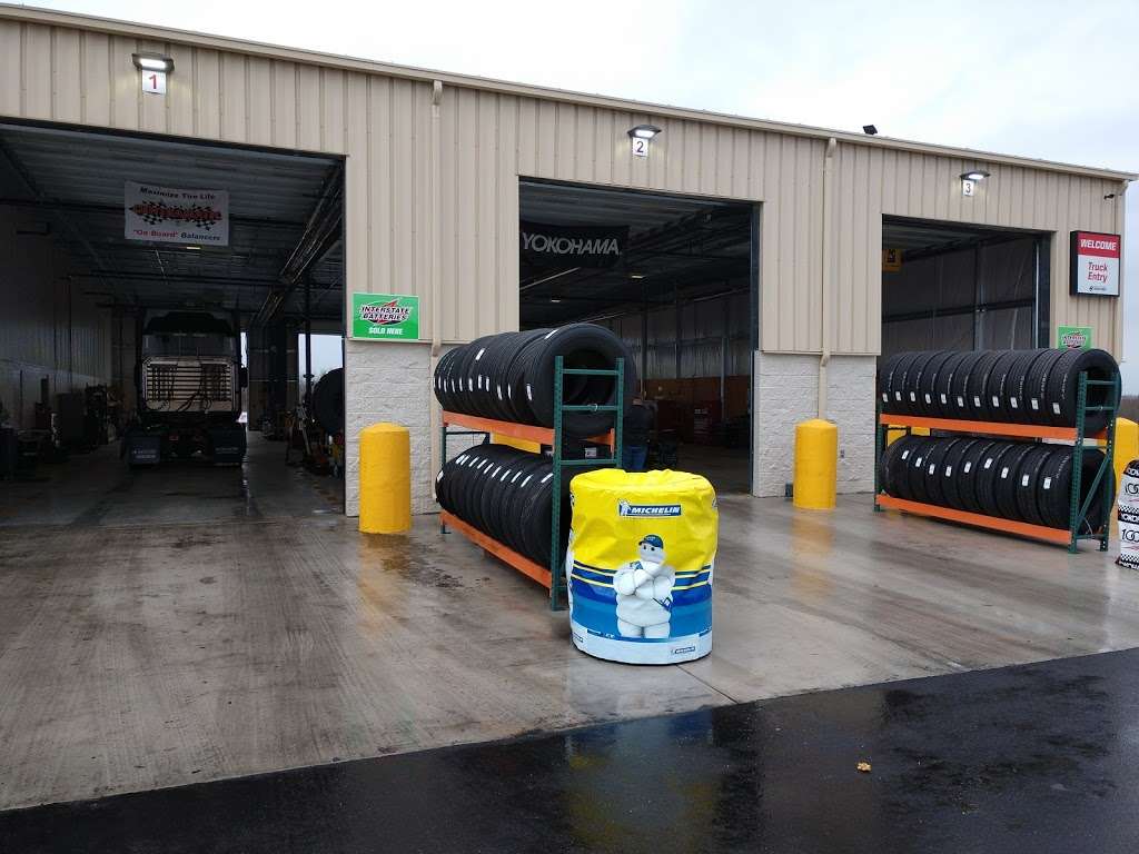 Pilot Flying J Truck Care | 1815 N Foster Rd, San Antonio, TX 78244, USA | Phone: (210) 666-2266