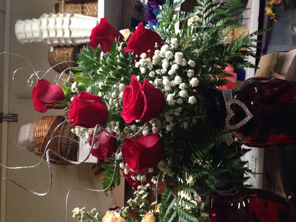 Angel Trumpet Florist | 2900 Runneburg Rd, Crosby, TX 77532, USA | Phone: (832) 233-5197