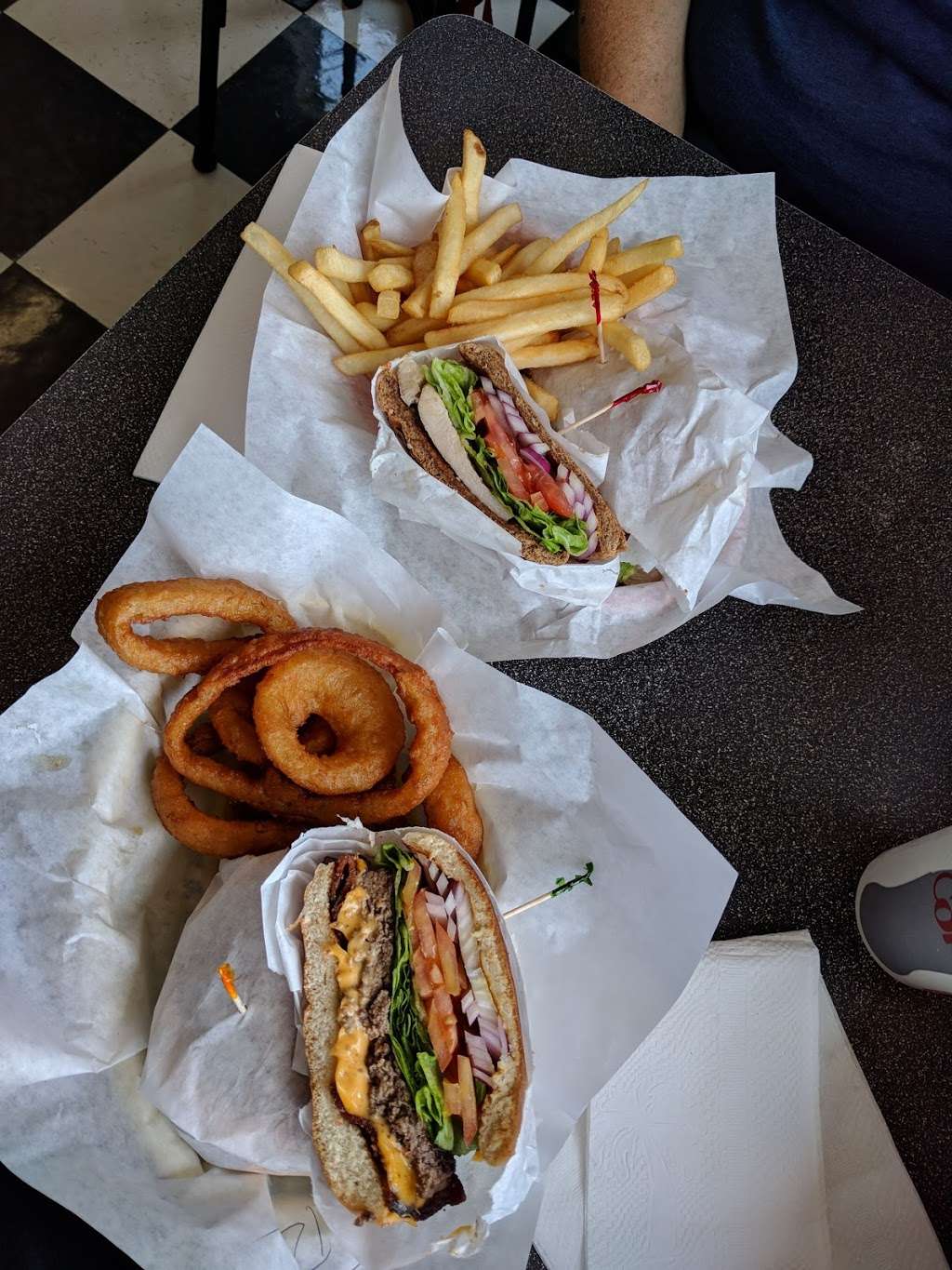 Great American Hamburger | 35 E Richmond Ave, Richmond, CA 94801 | Phone: (510) 233-2223