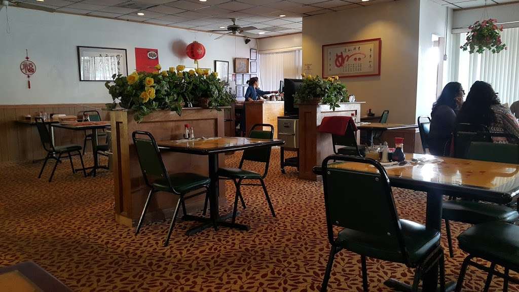 Feng Ling Restaurant | 11010 Westheimer Rd A, Houston, TX 77042, USA | Phone: (713) 782-3144
