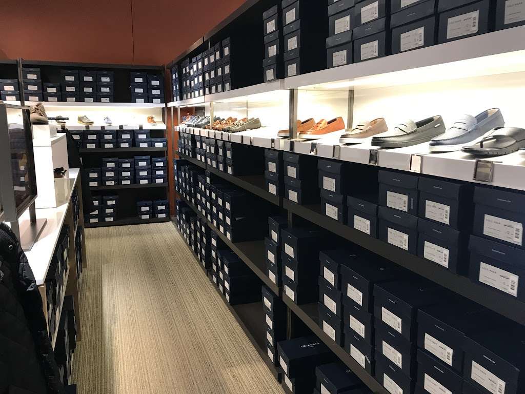 Cole Haan Outlet | 18 Lightcap Rd Suite 425, Pottstown, PA 19464 | Phone: (610) 970-5374