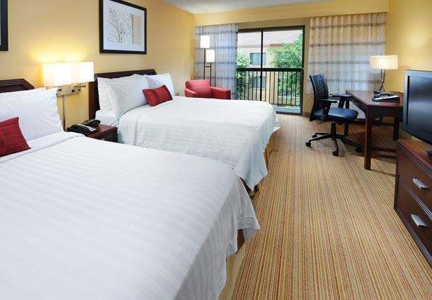 Courtyard by Marriott Houston Hobby Airport | 9190 Gulf Fwy, Houston, TX 77017, USA | Phone: (713) 910-1700