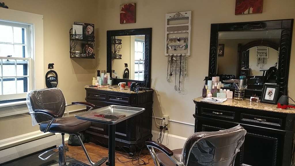 Bear Essence Salon and Boutique | 27614 Fireweed Dr #106, Evergreen, CO 80439, USA | Phone: (720) 449-2327