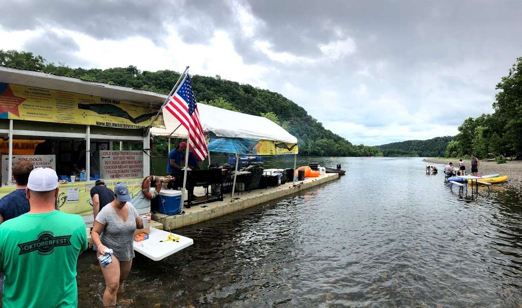 The Famous River Hot Dog Man | 778 Frenchtown Rd, Milford, NJ 08848 | Phone: (908) 996-5386