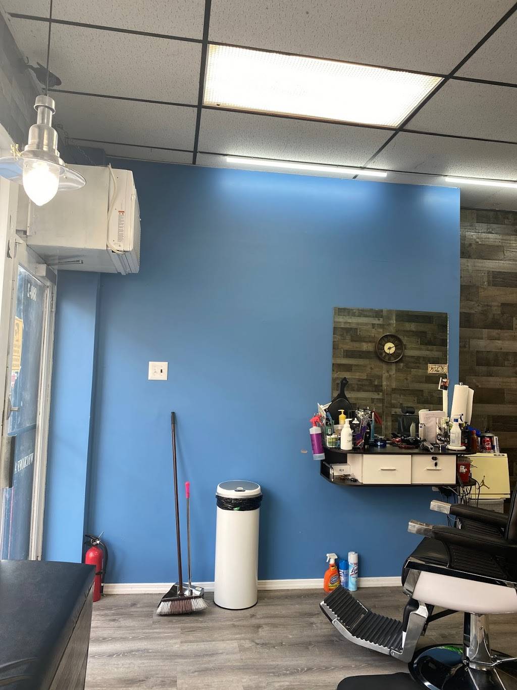 Eiron’s cut | Wyckoff Ave, Queens, NY 11385, USA | Phone: (347) 453-6543