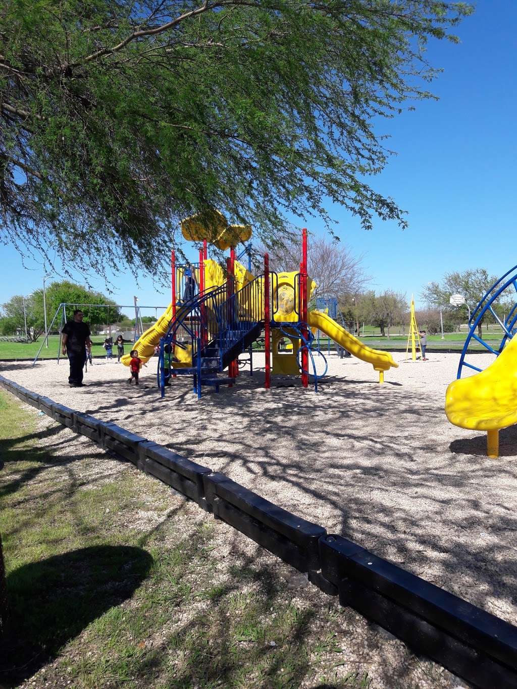 Friendship Park, Kirby, Texas | 5745 Binz-Engleman Rd, Kirby, TX 78219, USA | Phone: (210) 661-3198