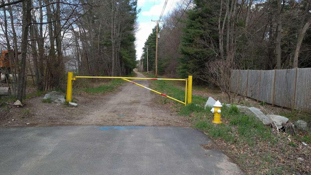 Stony Brook Railtrail, Beacon St Entrance | 24 Beacon St, Westford, MA 01886, USA