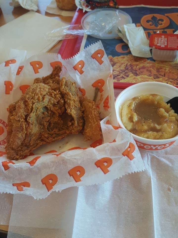 Popeyes Louisiana Kitchen | 2550 US Hwy 98 N, Lakeland, FL 33805, USA | Phone: (863) 413-1763