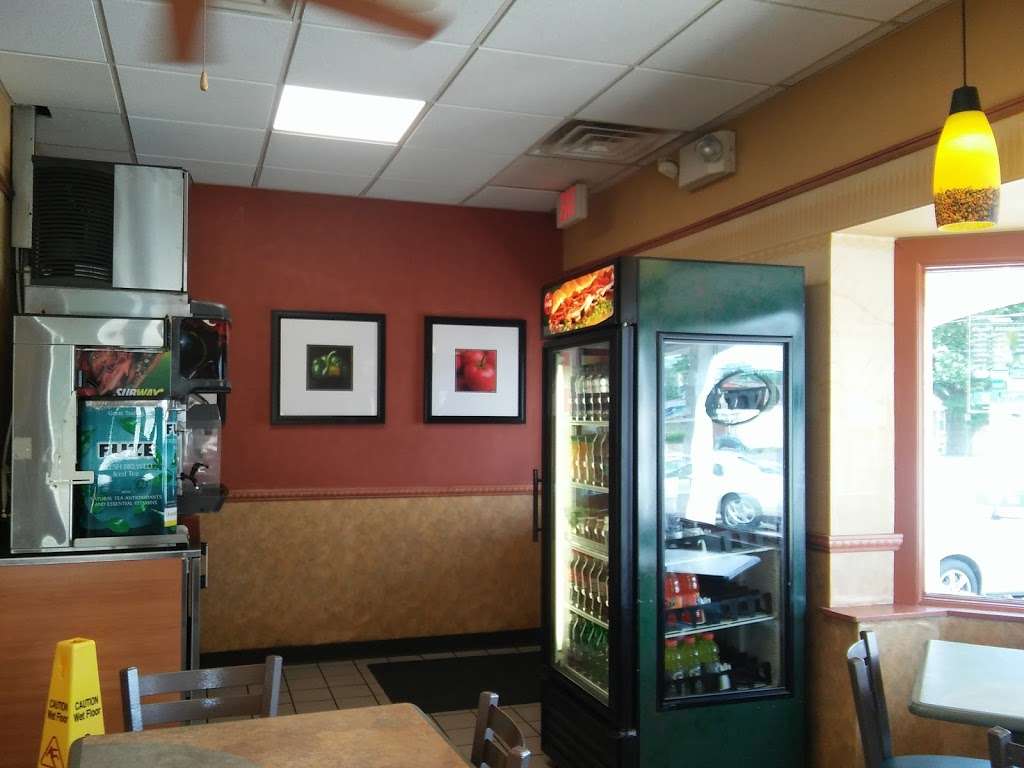 Subway | 240 Manor Ave, Millersville, PA 17551 | Phone: (717) 871-6597