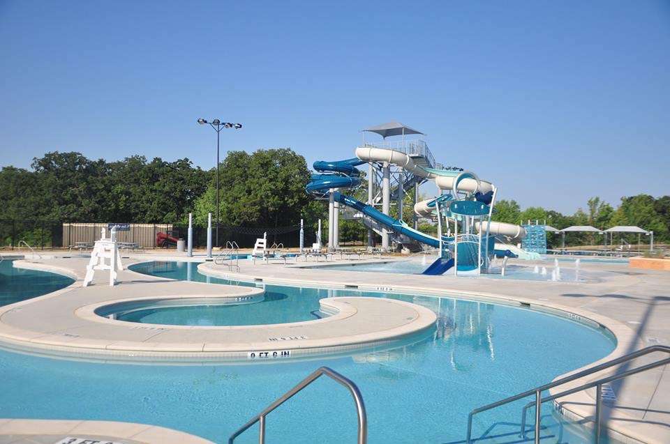 The Cove Aquatic Center at Crawford, 375 S Prairie Creek Rd, Dallas, TX