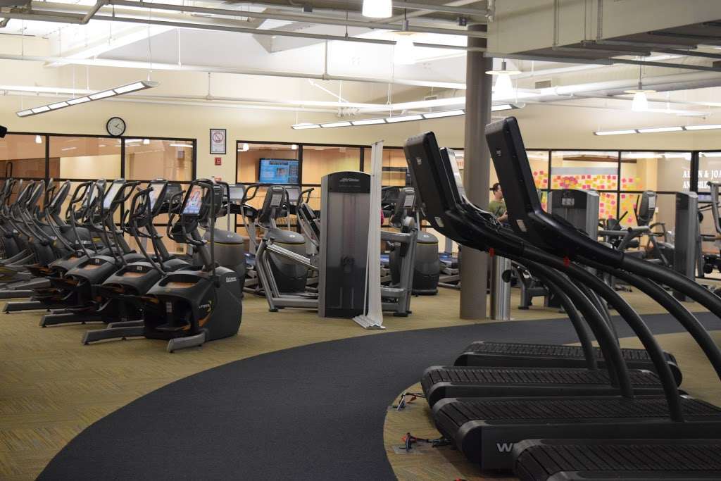Jewish Community Center MetroWest | 760 Northfield Ave, West Orange, NJ 07052, USA | Phone: (973) 530-3400