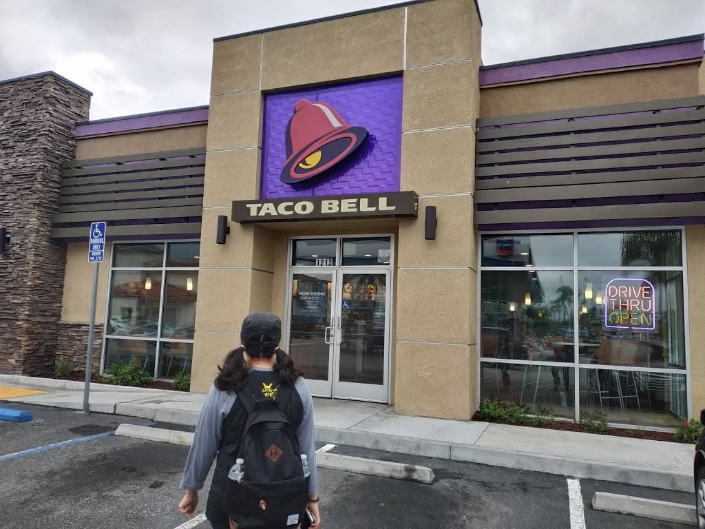 Taco Bell | 1212 S Harbor Blvd, Anaheim, CA 92805, USA | Phone: (714) 563-2477