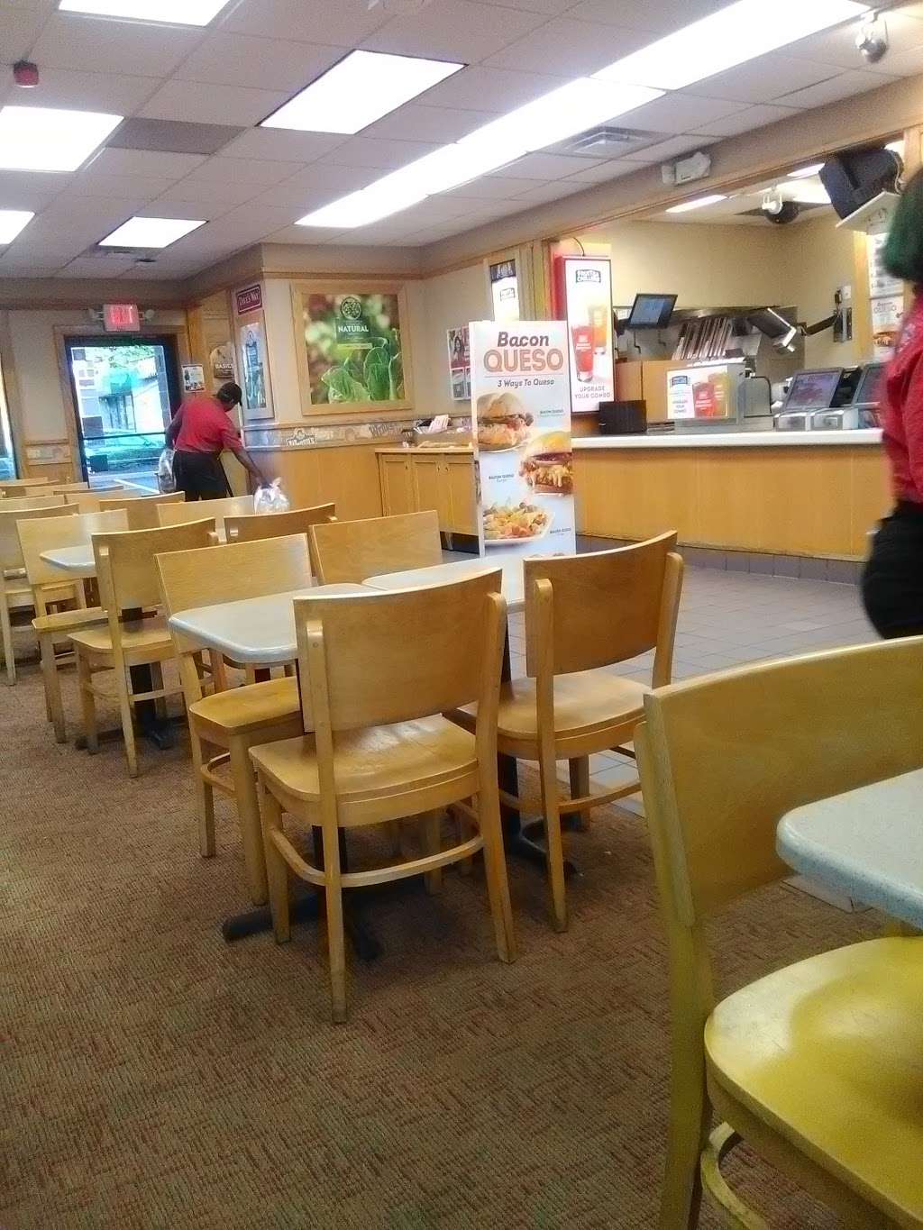 Wendys | 199 Hempstead Turnpike, Elmont, NY 11003 | Phone: (516) 354-6080