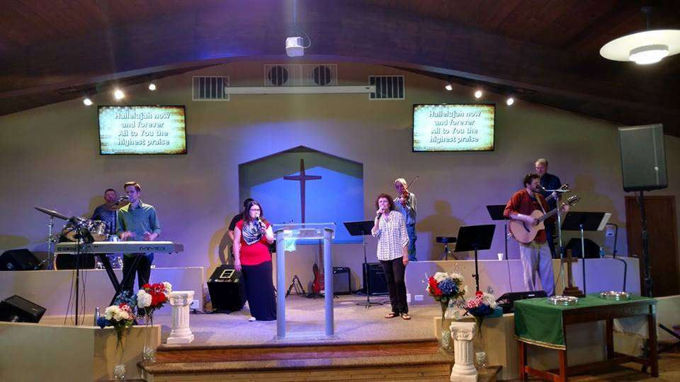 The Vine: A Christian Church | 2839, 1132 N Madison St, Woodstock, IL 60098, USA | Phone: (815) 338-3380