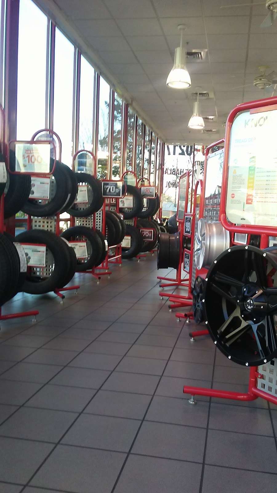 Discount Tire | 1608 W Osceola Pkwy, Kissimmee, FL 34741 | Phone: (407) 870-0217