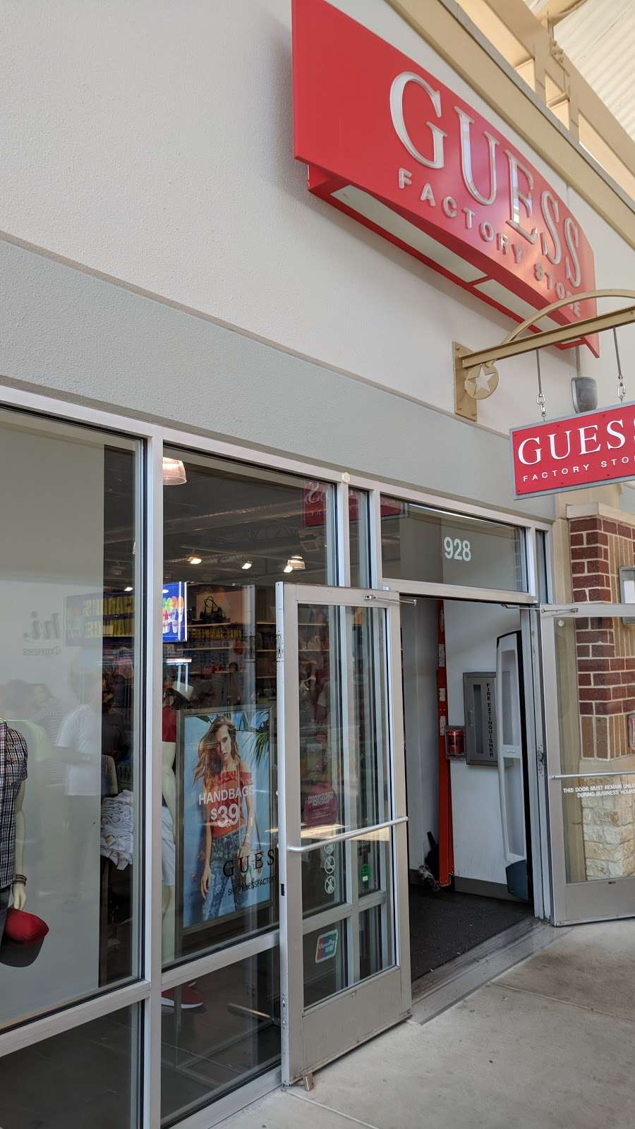 GUESS Factory | 29300 Hempstead Rd Space 928, Cypress, TX 77433, USA | Phone: (281) 256-2207