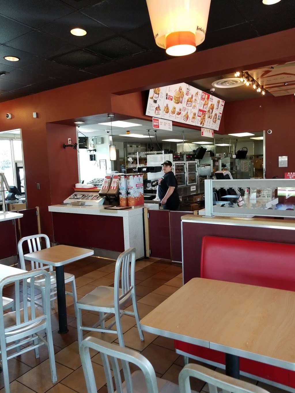 KFC | 1623 S Gordon St Drive, Alvin, TX 77511, USA | Phone: (281) 331-6612