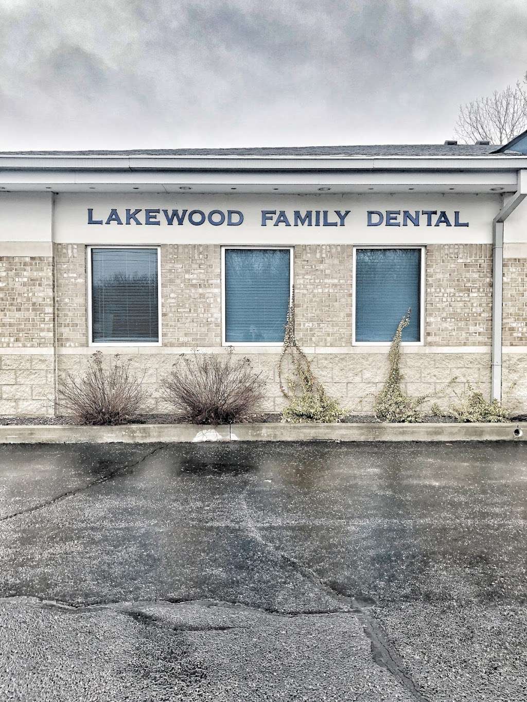 Lakewood Family Dental | 5783, 1537 S Scatterfield Rd A, Anderson, IN 46016, USA | Phone: (765) 347-7722