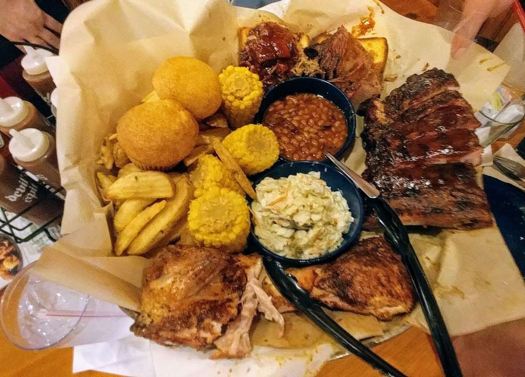 Famous Daves Bar-B-Que | 16539 Washington St, Thornton, CO 80023, USA | Phone: (303) 280-6227