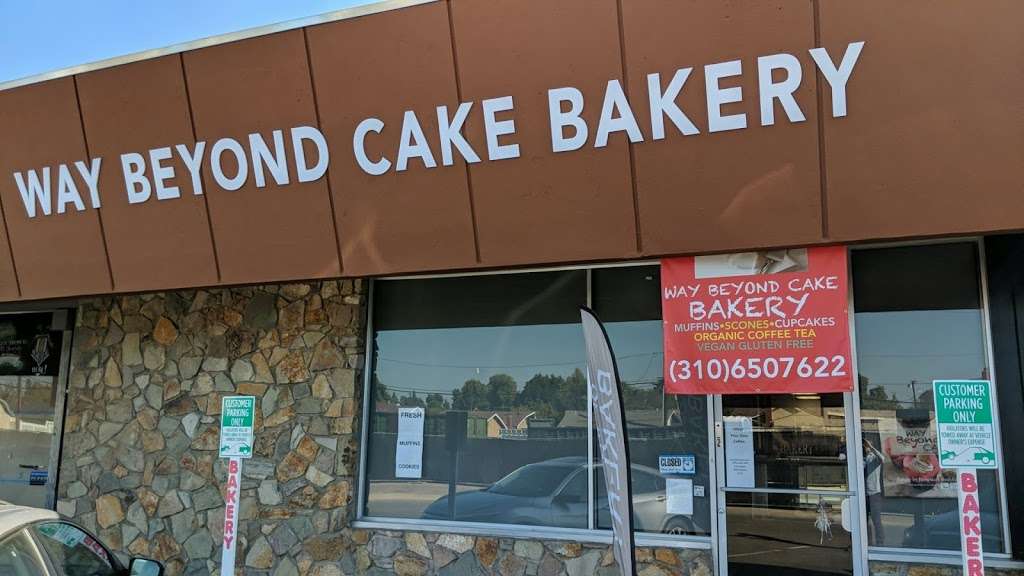 Way Beyond Cake Bakery | 6761 E Carson St, Lakewood, CA 90713, USA | Phone: (310) 650-7622